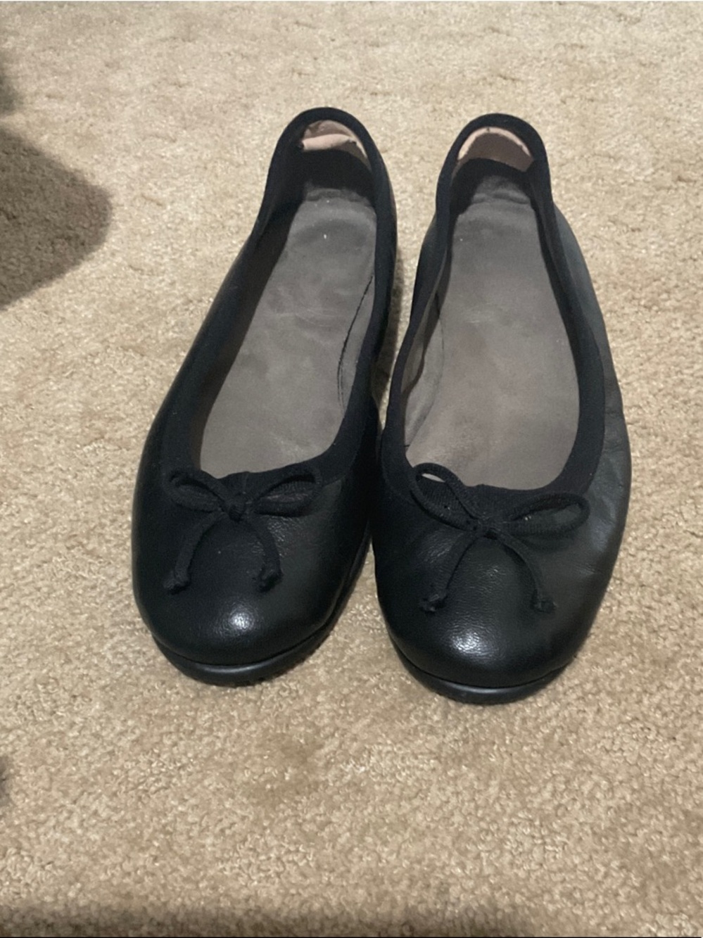 AEROSOLES Black Leather Bow Flats - Picture 2 of 7
